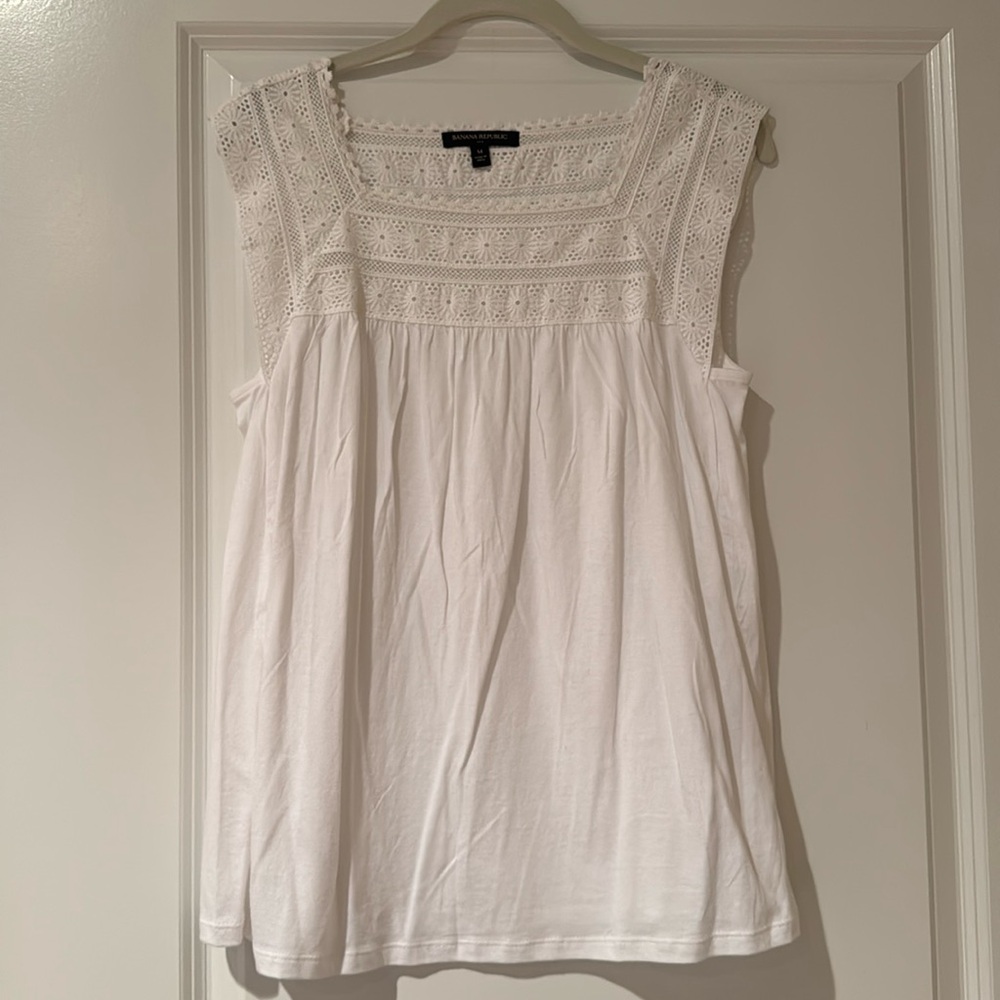 NWOT Banana Republic Sleeveless Top